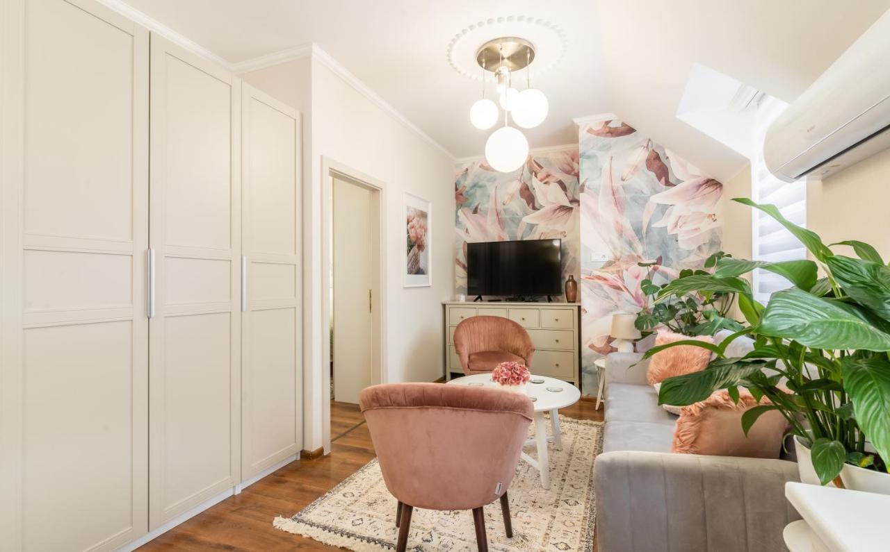 Monarchia Apartman Pearl Mosonmagyaróvár Esterno foto