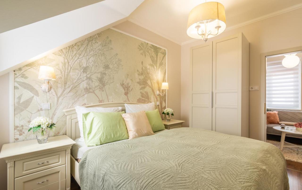 Monarchia Apartman Pearl Mosonmagyaróvár Esterno foto