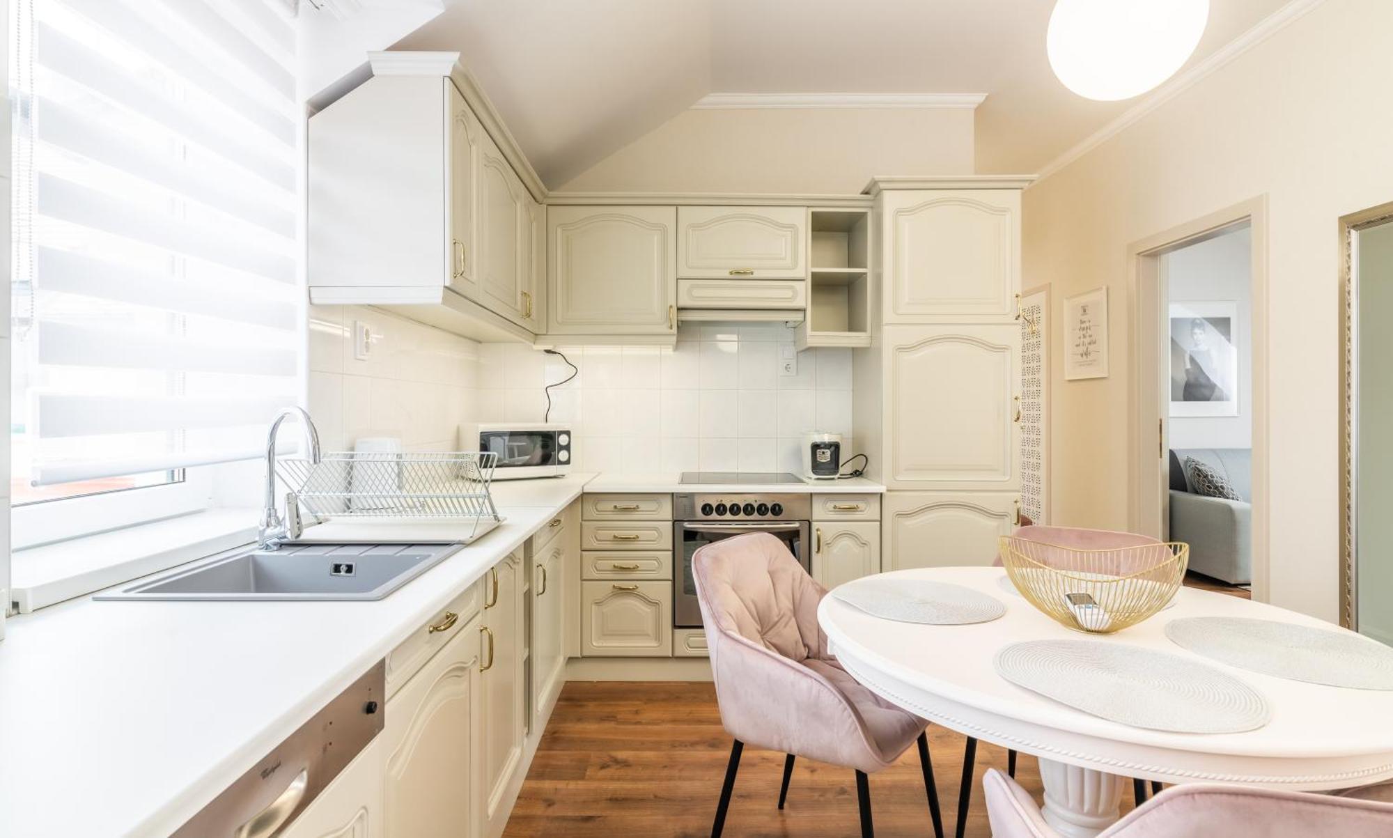 Monarchia Apartman Pearl Mosonmagyaróvár Esterno foto
