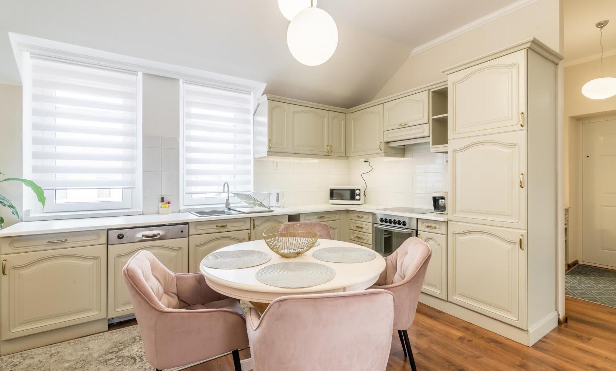Monarchia Apartman Pearl Mosonmagyaróvár Esterno foto